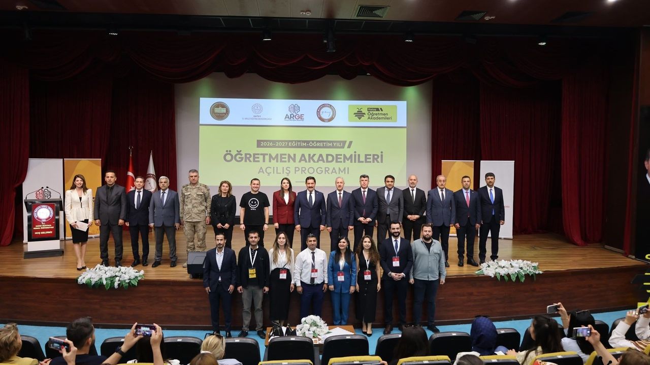 Hatay Valisi Masatlı'dan Öğretmenlere Mesaj