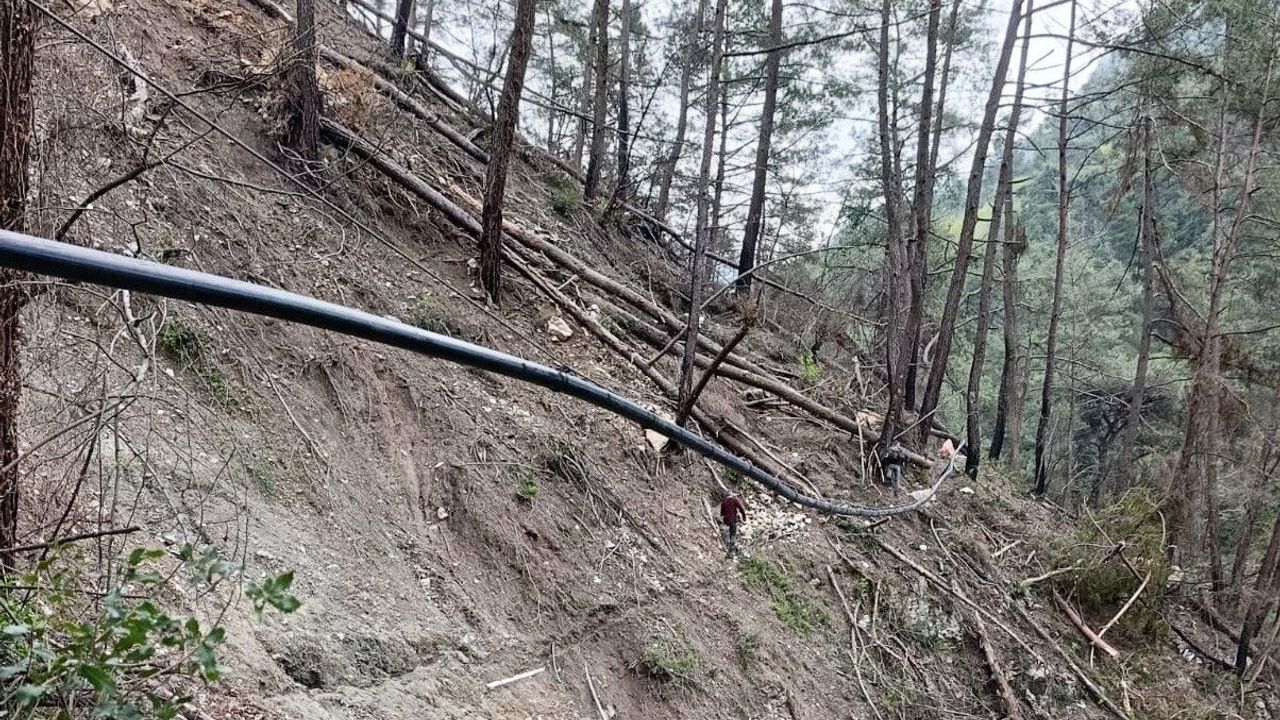 Dörtyol'da su hattı yenilendi