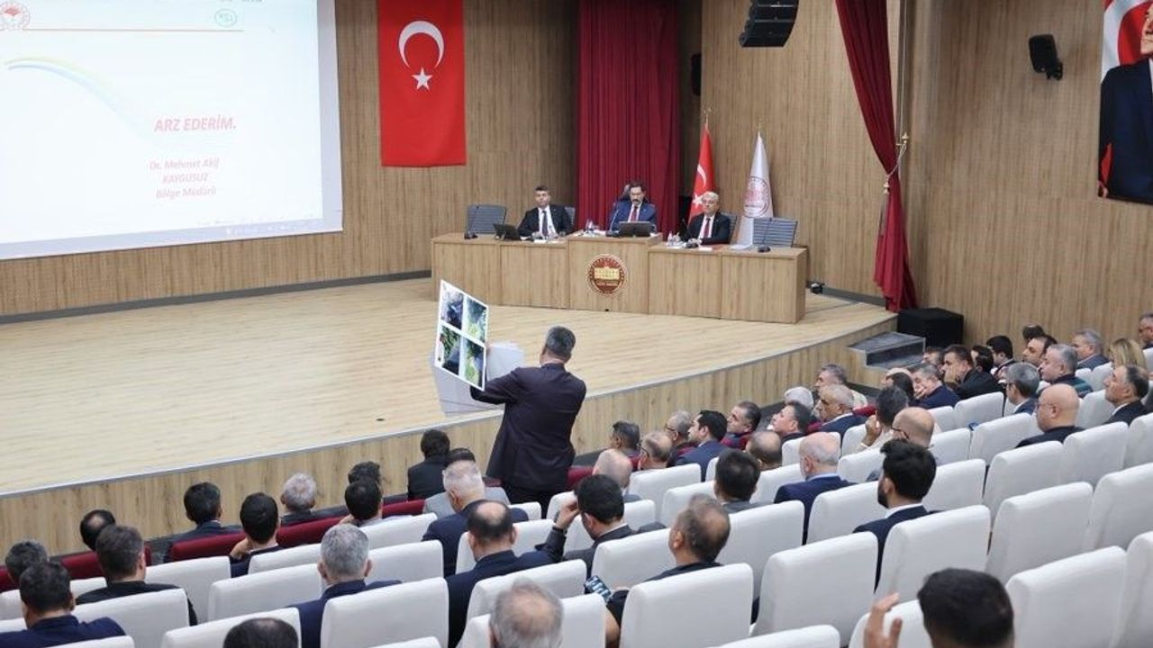Hatay’da kamu yatırımları masaya yatırıldı