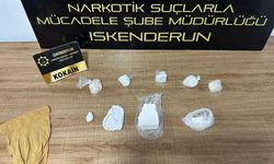 Hatay'da Taksiyle 2 buçuk milyon TL'lik uyuşturucu kaçırırken yakalandılar