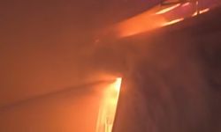 Reyhanlı Sanayi Sitesi’nde Yangın: 3 Dükkan ve 1 Mesken Zarar Gördü