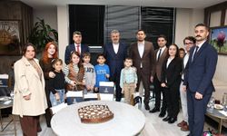 Hatay’da Bilim Gururu: Başkan Öntürk Dünya ve Bölge Şampiyonlarını Ağırladı