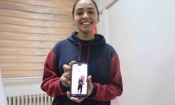 Arkadaşlarının top olarak oynadığı boş pet şişeyi çöpe atan kız öğrenci çevre duyarlılığıyla taktir topladı