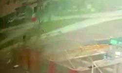 Diyarbakır'da 15 kişinin yaralandığı kaza anı güvenlik kamerasına yansıdı