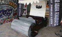 Diyarbakır'da modifiye tutkunlarının 'Taş Devri' aracına yoğun ilgi