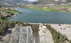 Son 65 yılın en kurak yılında tamamen kuruyan Yayladağı Barajı'nda su seviyesi 3 ayda yüzde 100'e ulaştı