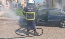 Hassa'da otomobil alevlere teslim oldu