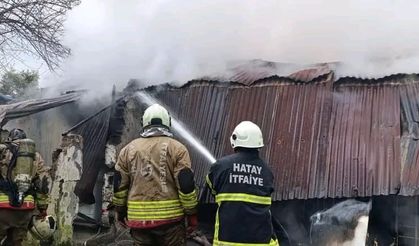 Dörtyol’da ev yangını paniğe neden oldu: Alevler büyümeden söndürüldü