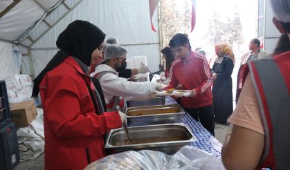 Hatay’da Ramazan Bereketi: Her Gün 3 Bin 500 Kişiye İftar Verilecek