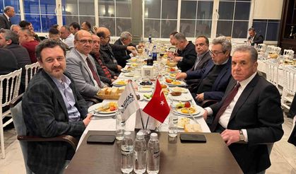 Atakaş ailesi iftar sofrasında buluştu