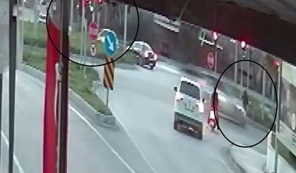 Işık ihlali yapan motosiklet otomobille çarpıştı: 2 yaralı