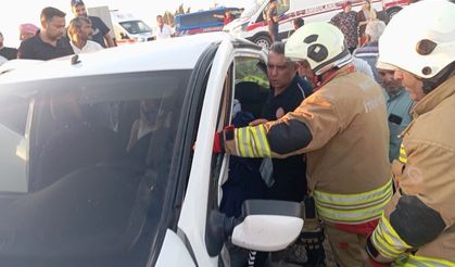 Hatay’da Feci Kaza! İki Otomobil Çarpıştı, 4 Kişi Yaralandı