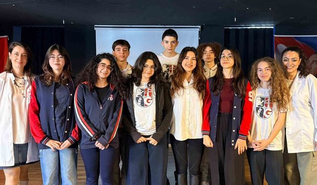 New York Times'ın yarışmasında İzmirli öğrencilerden başarı tablosu