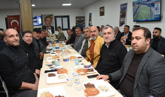 Millet Lokantası Sanayi Şubesi İlk Kez Açıldı! Başkan Yapar Muhtarlarla Aynı Sofrada