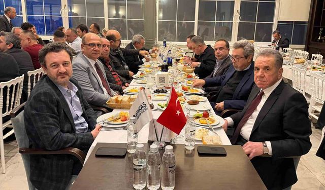 Atakaş ailesi iftar sofrasında buluştu