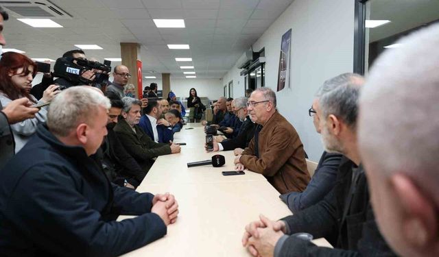 Başkan Yapar, basın mensuplarıyla iftar sofrasında bir araya geldi