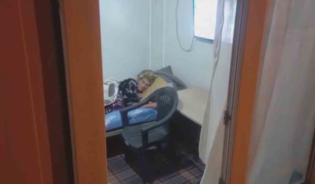 Baygın halde bulunan 90 yaşındaki yatalak kadını 'Su' isteyişi kurtardı