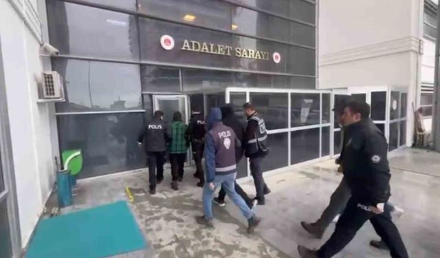 Defne'de bahis oynayanlara suçüstü; 4 gözaltı