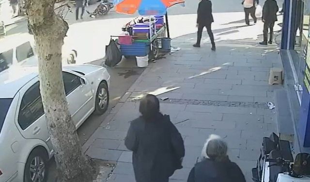 Motosiklet otomobille çarpıştı: 1 yaralı