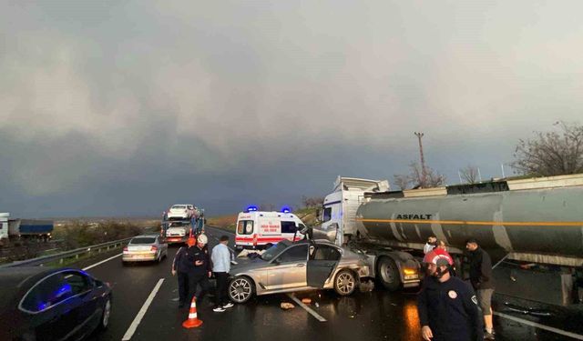 Şanlıurfa'da zincirleme trafik kazası: 1 ölü, 5 yaralı