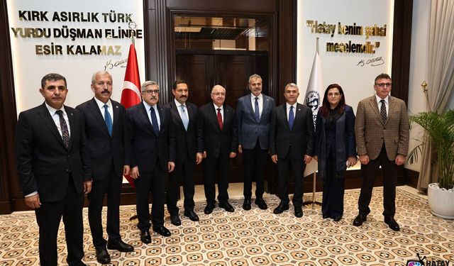 Milli Savunma Bakanı Yaşar Güler’den Hatay Büyükşehir Belediyesine ziyaret