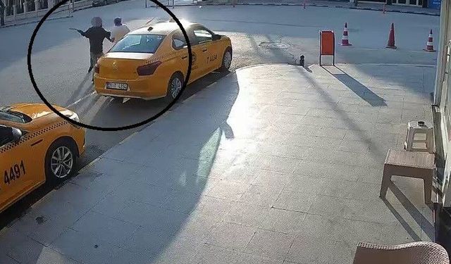 Satırla katledilmekten anlık hamleyle kurtulan taksici: 'Eğer o hamleyi yapıp kaçmasaydım şu an ölmüştüm'