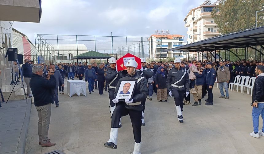 Hataylı Polis Memuru Ali Kızıldağ Antalya'da Hayatını Kaybetti