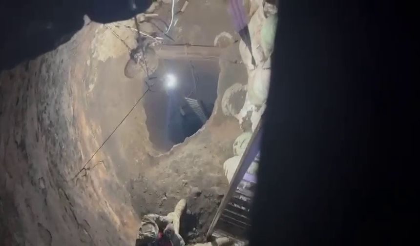 Define hevesiyle 40 metrelik kuyuyu evinin bahçesine 2 yılda kazdı