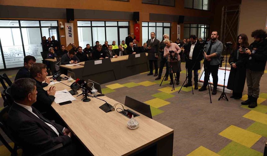 Erzincan'da mahsur kalan 39 kişi kurtarıldı