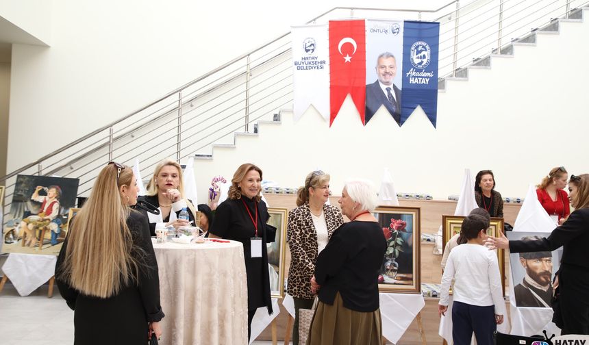 İskenderun’da “Karma Resim” Sergisi Sanatseverlerle Buluştu