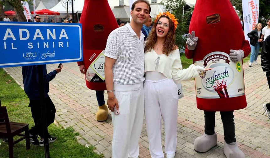 Adana'nın tescilli lezzeti şalgam, karnavalın gözdesi oldu