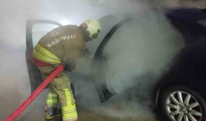 Arsuz'da otomobil yangını