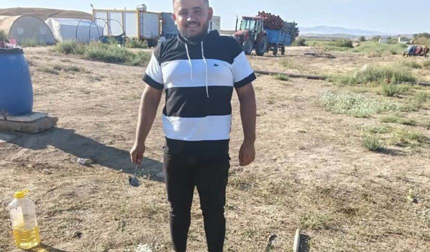 Kazada ağır yaralanan baba ve 3 yaşındaki kızını ölüm ayırdı