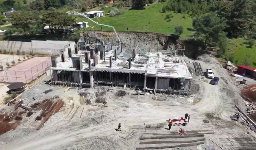 Vali Masatlı Belen'de okul inşaatını inceledi