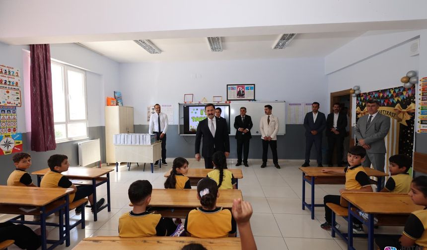 Hatay'da 368 Bin Öğrenci Karne Aldı!